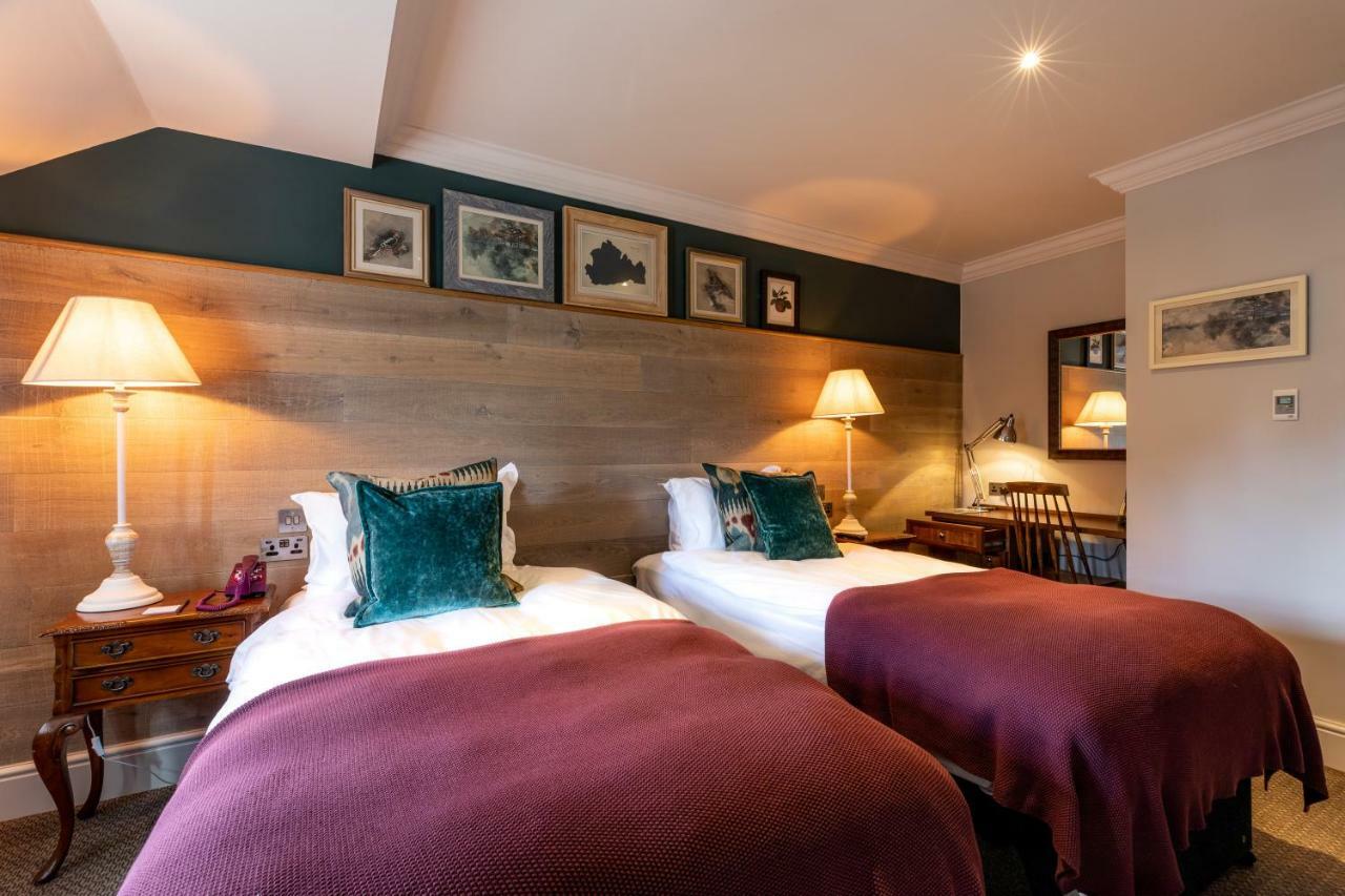 The Foley Hotel Claygate Exterior photo