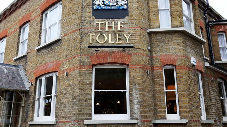 The Foley Hotel Claygate Exterior photo